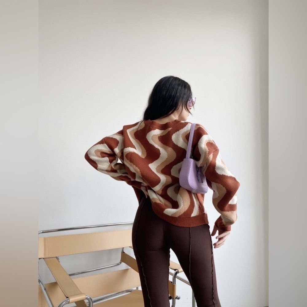 Bailey Rae Retro Wave Sweater - Picture 3 of 7
